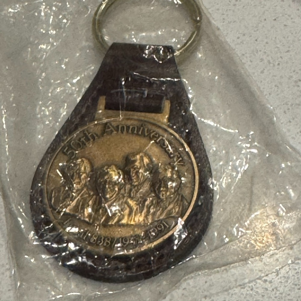 UAW United Auto Workers Local 838 Waterloo Iowa 50th Keychain Key Ring Sealed
